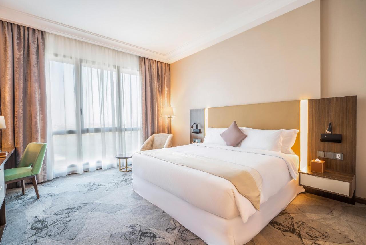 Grand Millennium Al Seef Basra Exterior foto